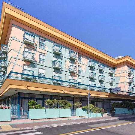 Big Family Hotel Μπελάρια-Ιτζέα Μαρίνα Εξωτερικό φωτογραφία