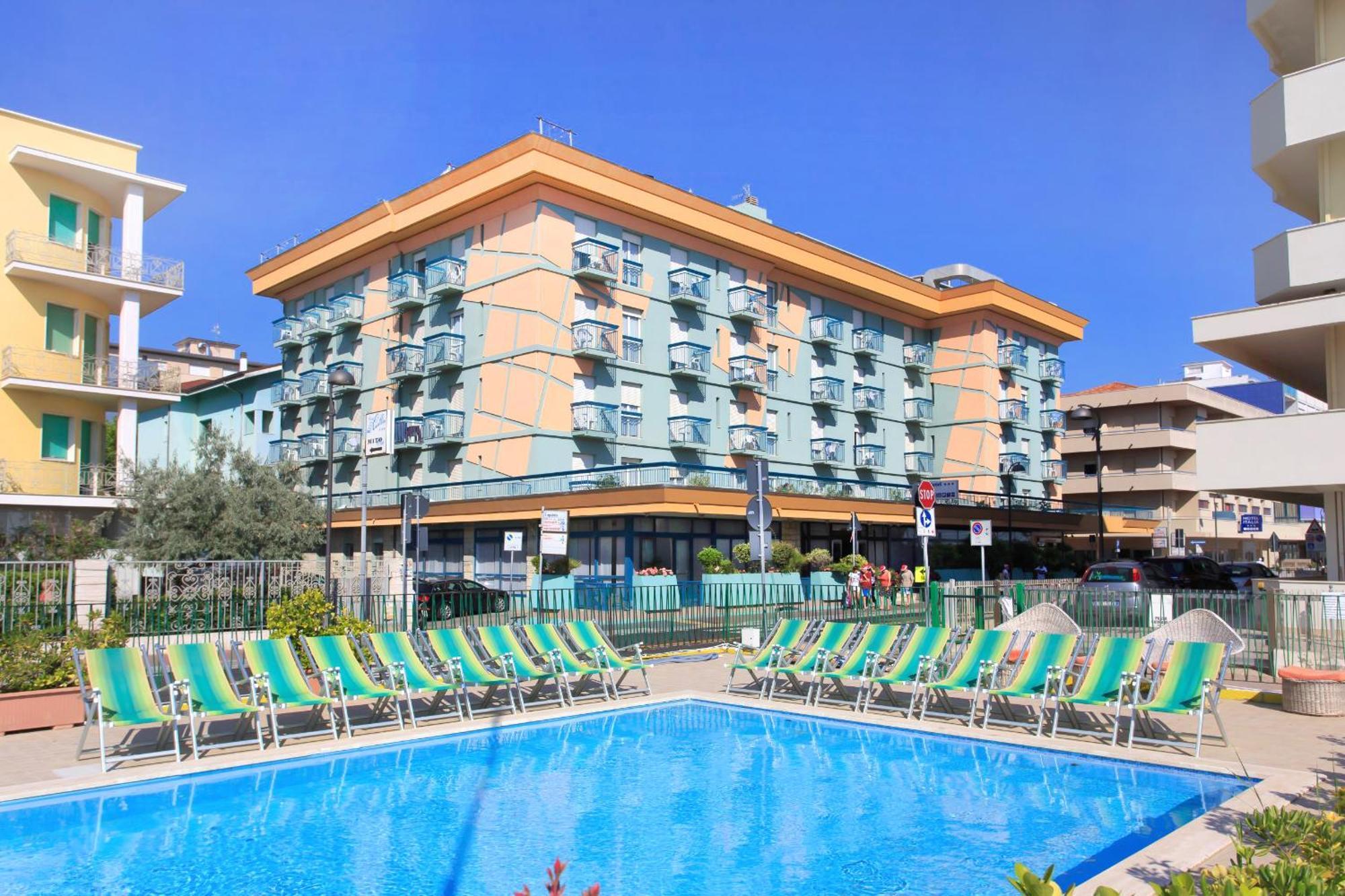Big Family Hotel Μπελάρια-Ιτζέα Μαρίνα Εξωτερικό φωτογραφία